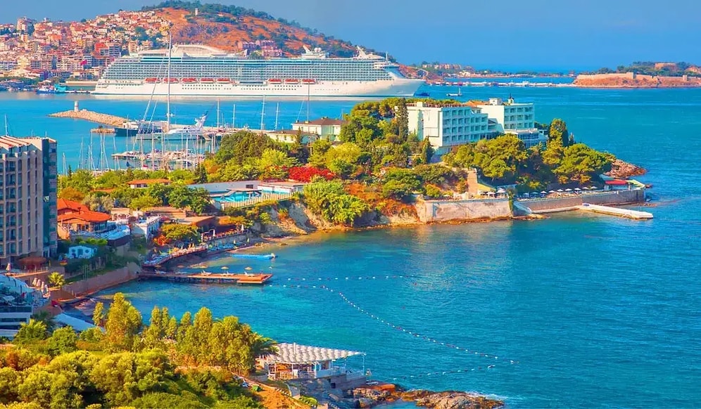 Kuşadası: A Mesmerizing Turkish Coastal Town with Rich History and Natural Beauty