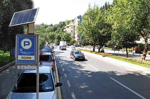 İstanbul’da belediye ait olan İSPARK, araçlara otopark hizmeti sağlıyor.