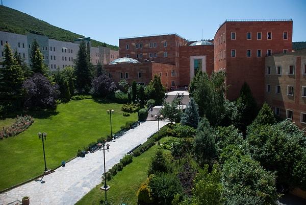 Yeditepe Üniversitesi 2023 YÖK Atlas Tercih Rehberi
