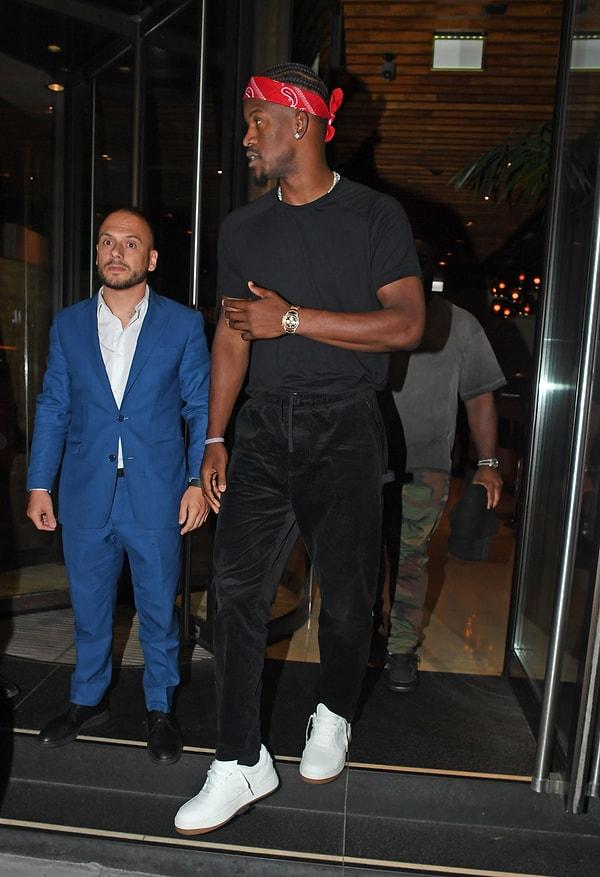 Miami Heat oyuncusu 33 yaşındaki Jimmy Butler ile bir restoranda yemek yedi.