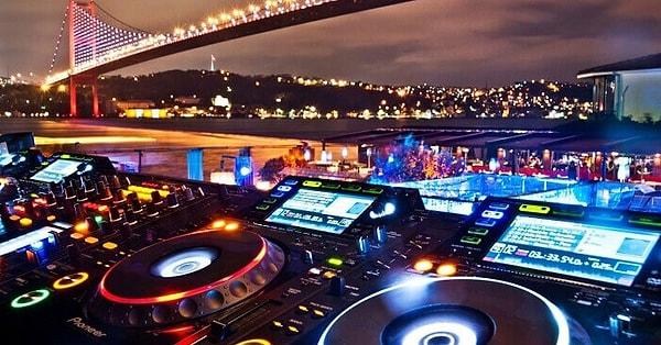 10. Go Party At One Of The Best Nightclubs in Istanbul: