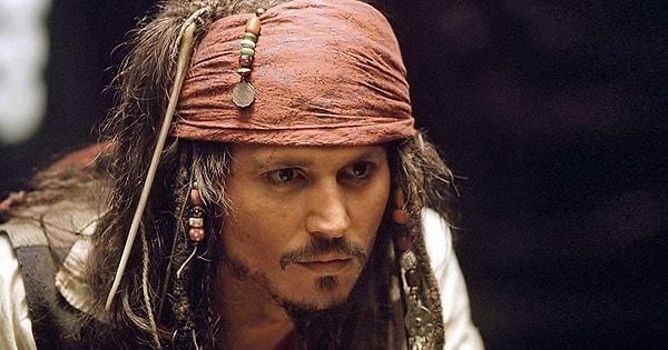 Depp, Jack Sparrow rolüne bir daha geri dönmek istemediğini sık sık belirtse de iddiaların ardı arkası kesilmemişti.
