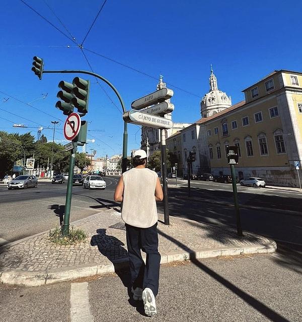 Neyse ki Mert Ramazan Demir Instagram hesabını geri aldı ve ayağının tozuyla Lizbon seyahatinden kareleri paylaştı!