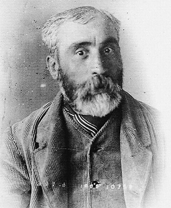 Hyam Hyams 1888'in sonlarında Londra polisi tarafından akıl sağlığı gerekçe gösterilerek hastaneye kapatıldı ve 1913'teki ölümüne kadar burada tutuldu. Karındeşen Jack ise 1888 yılından sonra hiçbir cinayet işlemedi.