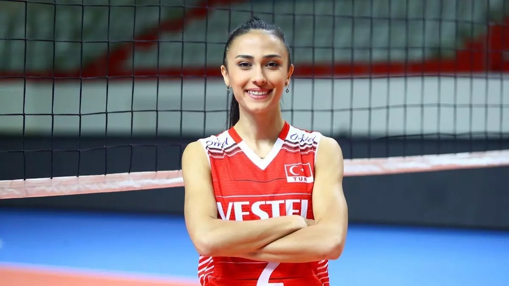 Simge Aköz: A Stellar Career and Impressive Achievements in Turkish Volleyball