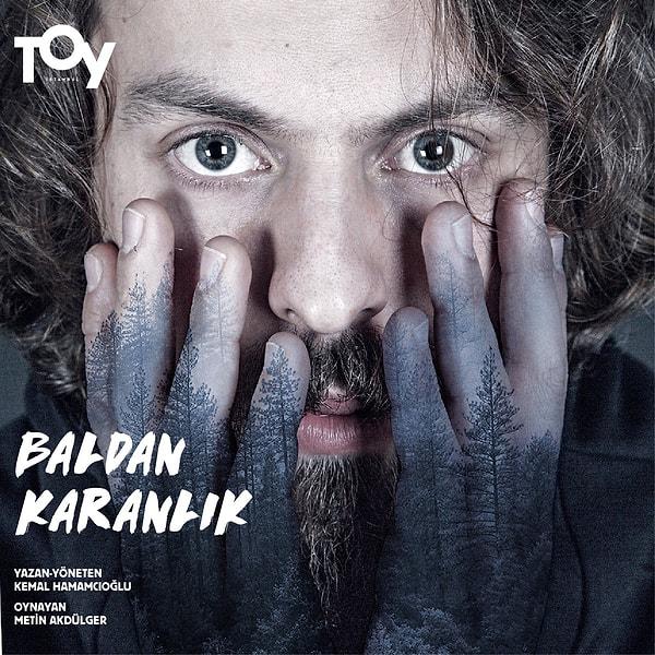 Return to the Stage: Metin Akdülger's Award-Winning Performance in 'Baldan Karanlık'
