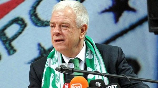 Yeşil-beyazlı kulüp, eski başkanlardan Ali Ay dönemine ait borç nedeniyle lisans alamadı.