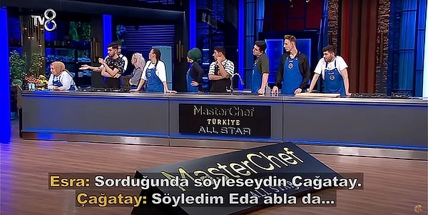 2. All Star sezonuyla efsaneleri bir araya getiren MasterChef, oldukça heyecan verici mücadelelere sahne oluyor. Eski sezonun efsane isimlerinin kıyasıya mücadelesini izlediğimiz MasterChef All Star'da Mavi takımda yarışan Esra, yaptığı hatayla hem yarışmacıların hem de şeflerin tepkisini çekti.