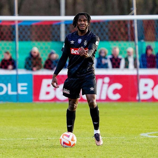 14. Adana Demirspor, Reims forması giyen 25 yaşındaki stoper Andreaw Gravillon ile 3 yıllık anlaşma sağladı. (RMC Sport)