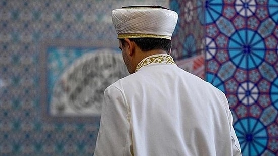 Bunu da Gördük: "Tefecilik" Yapan İmam