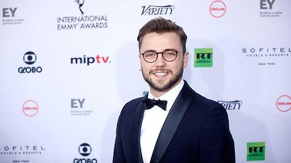 Award-Winning Performances: Tolga Sarıtaş's Recognition and Accolades