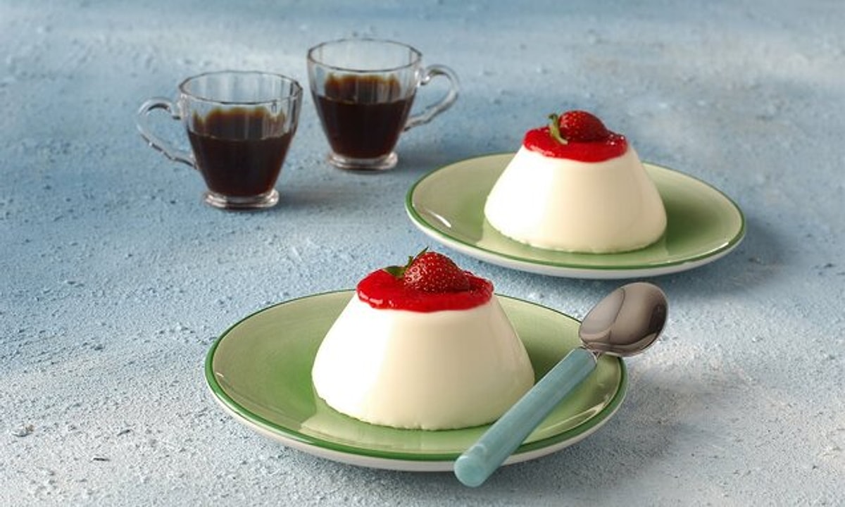 Panna Cotta Nedir? Tarifi ve Püf Noktalarıyla En Lezzetli Panna Cotta
