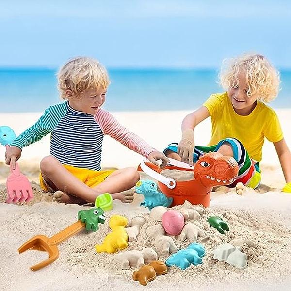 13. Çocuklarınız plajda keyifle vakit geçirsin diye çok eğlenceli bir plaj oyuncak seti.