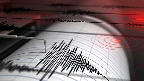 Saat 08.44'te meydana gelen depremin derinliği ise 11.27 km olarak kaydedildi.