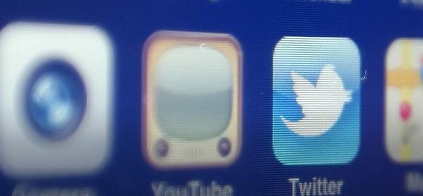 Mavi kuş logosu, Twitter'ın başlangıcından beri platformun en tanınmış ve sembolik varlıklarından biri olmuştur.