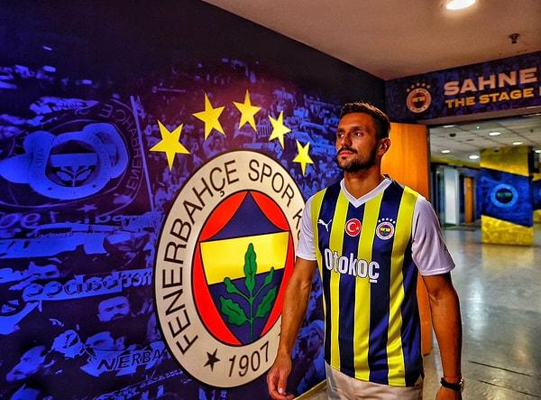 9. Fenerbahçe, forma göğüs sponsoru OTOKOÇ ile 1 sezon daha uzattığı sözleşmenin finansal şartlarını açıkladı.