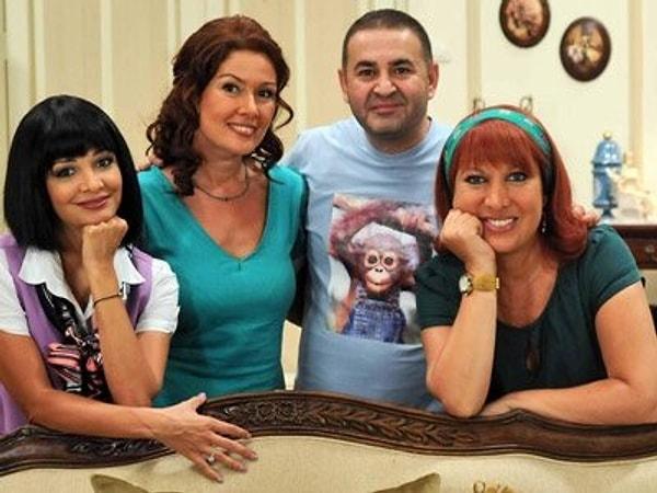Pet shop işletmecisi Aslan Kıral'ın kayınvalidesi Asalet'in evinde eşi, üç kızı ve baldızıyla yaşadığı maceraları anlatan dizi, Türk televizyonlarının en kendine has komedi dizileri arasında yer alıyor.