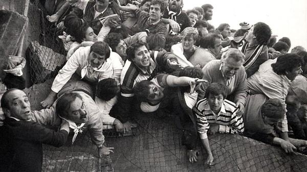1967 koşullarında, profesyonelliğe henüz geçmiş ve Anadolu'da futbol rekabetlerine alışkın olmayan Türkiye, böyle bir maç için hazır değildi. Güvenlik önlemleri yetersiz, stadyumdaki polisler çaresizdi. Facia adeta geliyorum diyordu...
