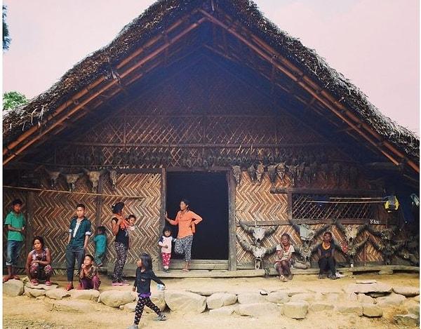 Konyak topluluğu Nagaland'in en uzağında yaşıyor.