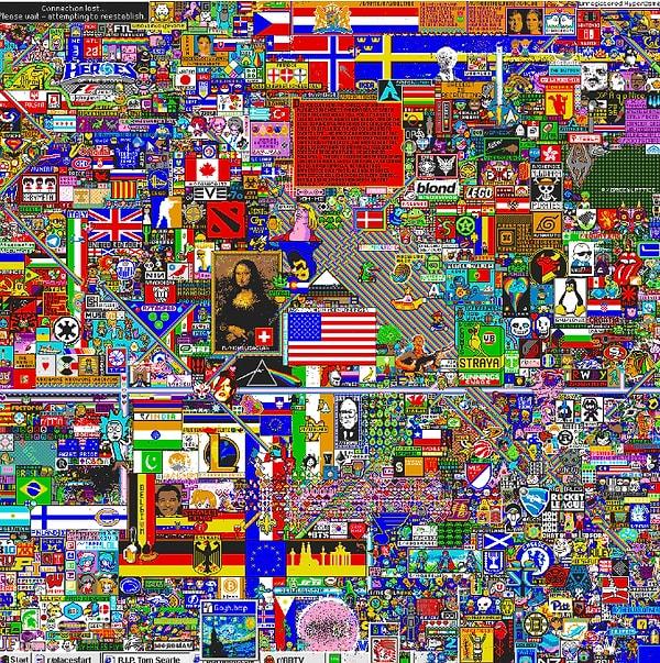 r/place: An Engaging Experiment in Collective Creativity and Online Community Culture