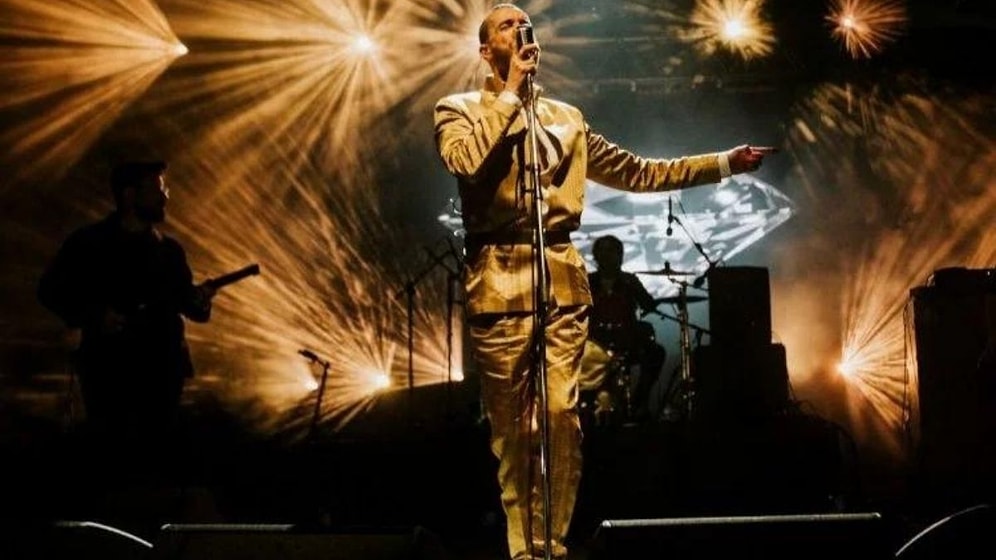 Cem Adrian'ın Konseri Hedef Gösterilmesinin Ardından İptal Edildi