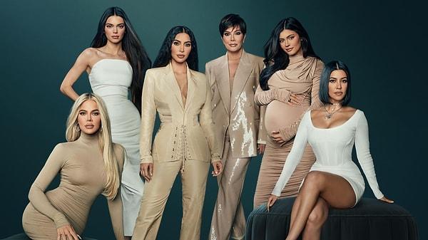 Televizyon programları ile dünyaca üne kavuşup her adımlarıyla magazin sayfalarının altını üstünü getiren Kardashian-Jenner ailesinin en öne çıkan üyelerinden biri, en küçük kardeş Kylie Jenner.