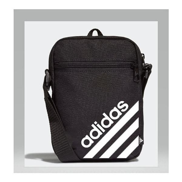 18. Spor giyimi seven erkekler için Adidas marka kullanışlı bir omuz çantası.