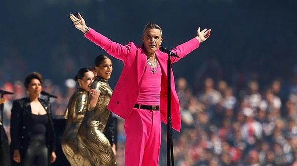 5. Dünyaca ünlü rock-pop yıldızı Robbie Williams, konser vermek üzere Türkiye'ye geliyor! Gözde tatil bölgelerinden Bodrum'da sevenleriyle buluşacak olan Robbie Williams'ın bir kişilik konser ücreti ise dudakları uçuklattı!