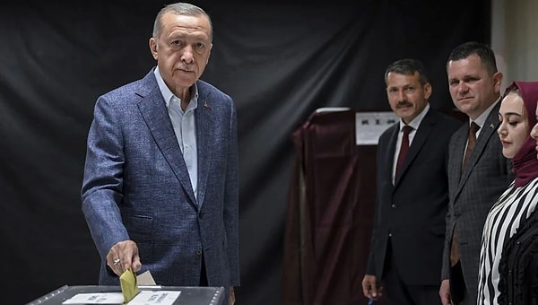 Mayıs ayında gerçekleştirilen seçimlerden AK Parti adayı Recep Tayyip Erdoğan, zaferle çıkmıştı.