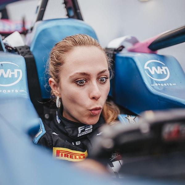 24. sıradan başladığı Belçika Grand Prix'sinde rakiplerini bir bir geçmeyi başaran Sophia Floersch 7. sıraya yükseldi.