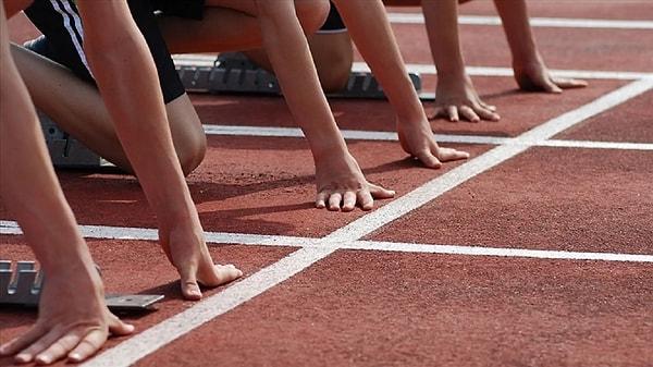 Somali Gençlik ve Spor Bakanlığı, Çin'de düzenlenen bir yarışmada koşan ve kilosu nedeniyle tepki alan atletin organizasyona gönderilmesiyle ilgili soruşturma başlattı.
