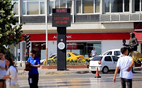 Bu yaz bitmek bilmedi! Önce El-Nino sonra Afrika'dan gelen sıcak hava dalgası şimdi de Eyyam-ı Bahur sıcakları...