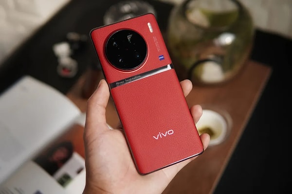 3. Vivo X90 Pro+