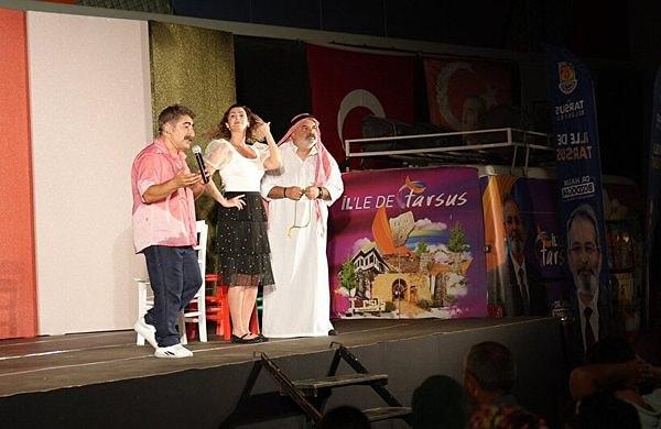 "Yıldızlar Altında Yaz Eğlencesi" adlı tiyatro oyunu, Tarsus Belediyesi tarafından düzenlenen etkinlikte sahnelenmişti.