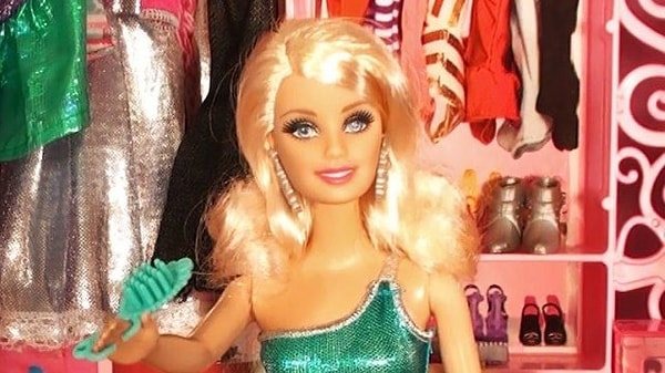 2004 yılında, Sevgililer Günü'nün hemen öncesinde Mattel, Barbie ve Ken'in ayrıldığını bir pazarlama stratejisi ile duyurdu.