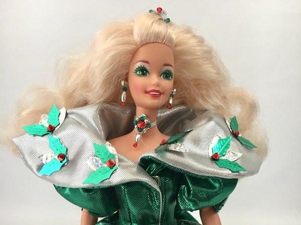 15. 1995'te Barbie kısa bir anlığına gelinin kız kardeşi modasını takip etti diyebilir miyiz?