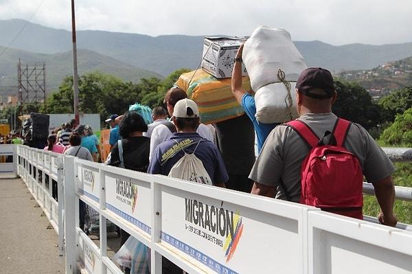 Toplam 5 bin 785 Venezuela vatandaşı AB ülkelerine ilk sığınma başvurusunu yaparken Kolombiyalılar için bu sayı 4 bin 770.