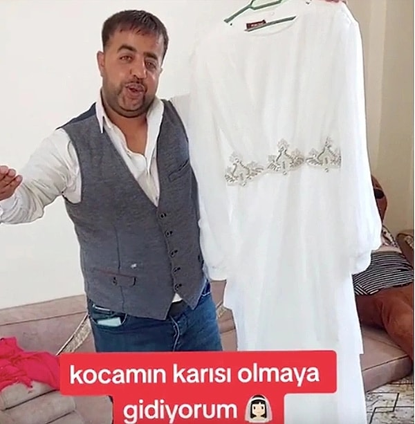 Yıldız, geçtiğimiz ay boyunca önce çocuklarının babasıyla resmi nikah kıyması, ardından gerçek yüzünün ve 19 yaşında olmasının ortaya çıkması nedeniyle gündeme gelmişti.