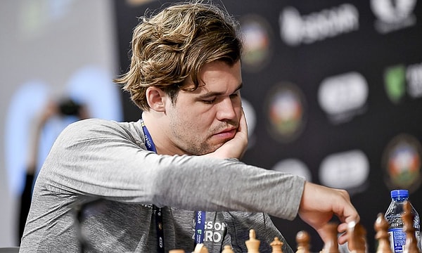 Vahap Şanal son 32 turunda Ivanchuk'u geçerse, bir sonraki turda satranç tarihinin en iyisi olan Magnus Carlsen iyi oynayabilecek.