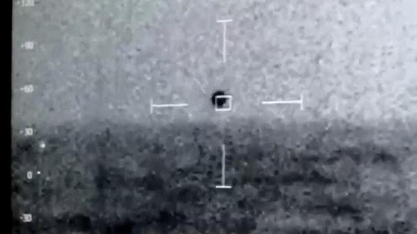 NASA'da önceki aylarda yapılan bir toplantıda bir insansız hava aracı tarafından Ortadoğu'da kaydedilen ve gizemli bir cismi gösteren görüntüler izletilmişti.