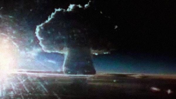 Tsar Bombası, 30 Ekim 1961 tarihinde test edildi ve yaklaşık 50 megaton TNT eşdeğerinde bir patlama gücüne sahipti.