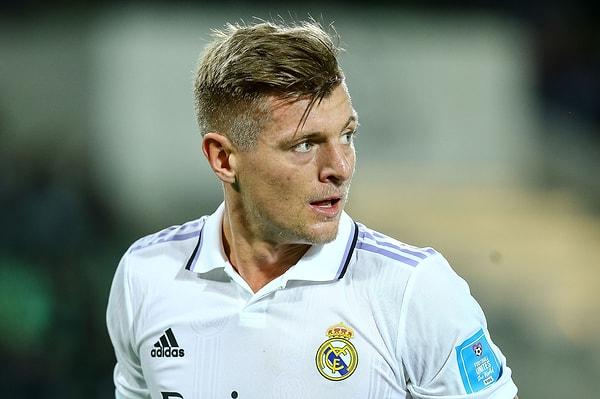 Real Madrid'in 33 yaşındaki yıldızı, Alman ekolünün son temsilcilerinden olan Toni Kroos podcast'te yaptığı açıklamayla beynimizi durdurdu.