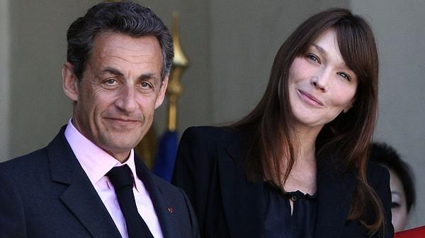 Geçtiğimiz yıllarda yolsuzluk iddialarıyla suçlanan Sarkozy son zamanlarda çıkardığı kitabı için imza günlerine gidip geliyor, milyonlarca insan gibi sosyal medyada paylaşımlar yaparken eşiyle de bolca vakit geçiriyor.