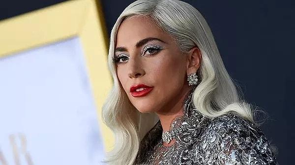 17 yaşında bekaretini kaybeden Gaga,“Bu kesinlikle korkunç bir deneyimdi” dedi  ve ekledi: “İki yıl öncesine kadar seksten hiç zevk almadım.”