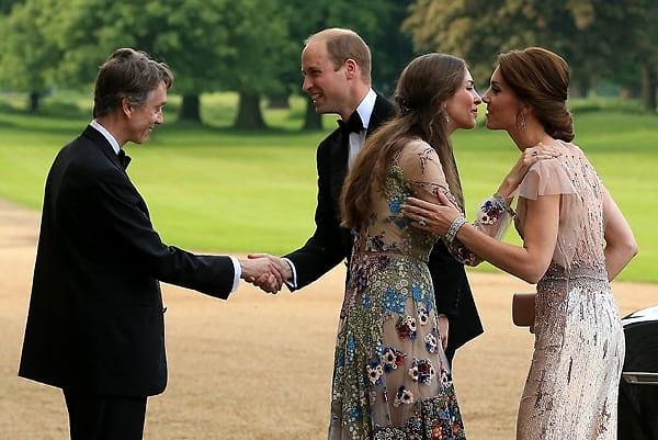 Geçtiğimiz aylarda Prens William'ın Kate Middleton'ı aldattığı iddiaları ortalığı karıştırmıştı: Ancak söz konusu iddialara saraydan yalanlama gelmişti.