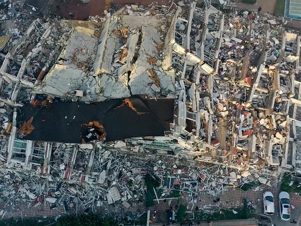 6 Şubat 2023'te meydana gelen Kahramanmaraş merkezli depremlerde, tarif edilemez acılar yaşamıştık.