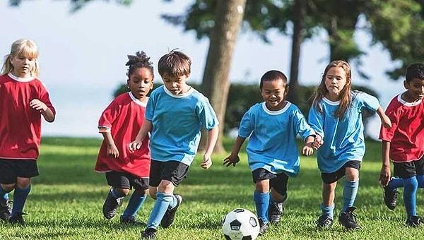 6. Çocuğunuzu takım sporlarına yönlendirin. Böylece iletişimi, fedakarlığı ve takım dayanışmasını öğrenirler.