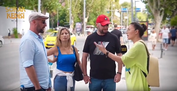 Kanadalı gurbetçinin o sözlerine ise Sokak Kedisi muhabiri, "Ne yapacak insanlar? Evinde şeker kullanmak için kafelere gidip küp şekerleri mi toplayacaklar?" dedi.