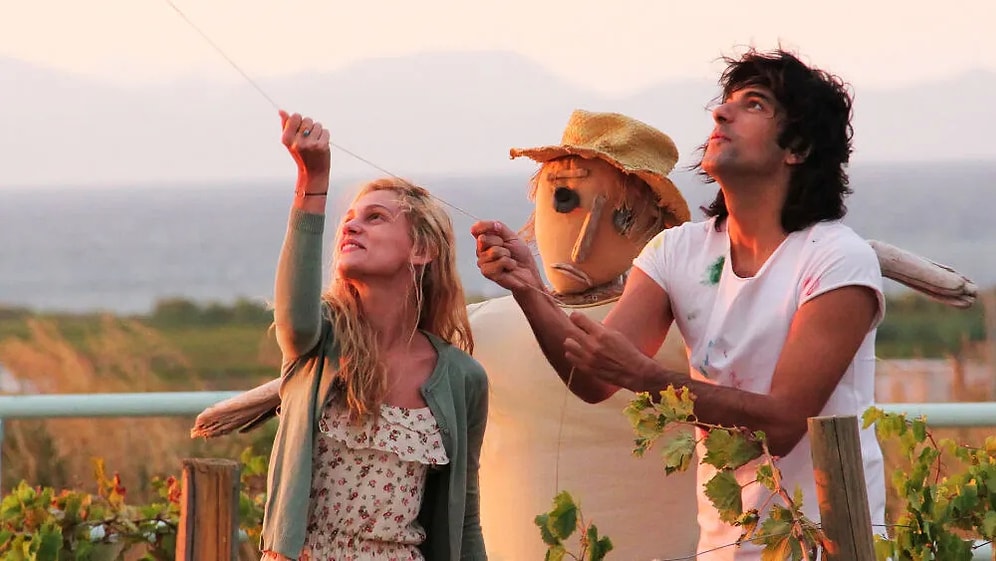 "Bi Küçük Eylül Meselesi" (A Small September Affair): A Tale of Love and Identity