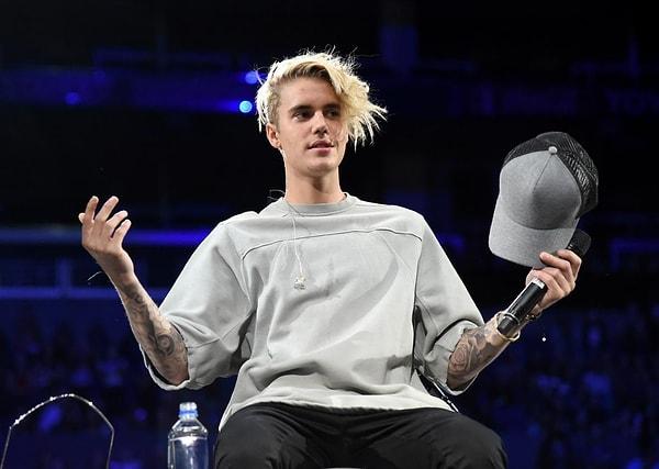 11. Justin Bieber - Şarkıcı - 292 milyon takipçi - Instagram'da post başına 1 milyon 281 bin dolar alıyor.